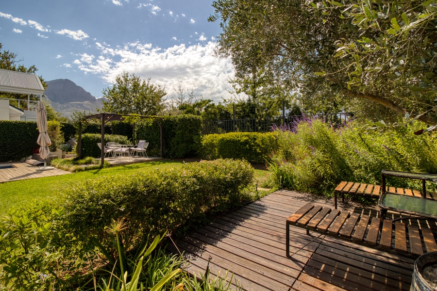 4 Bedroom Property for Sale in Erinvale Golf Estate Western Cape
